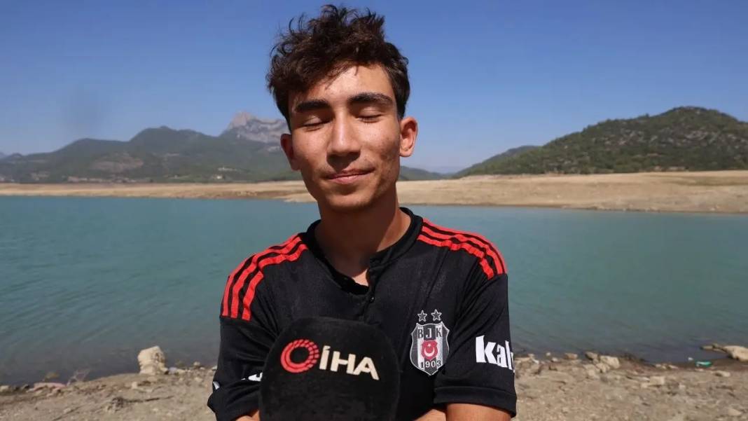 Adana’da Çölleşen Kozan Barajı’na Voleybol Direği Dikildi 5